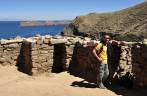 Visitando ruínas incas na Isla del Sol, no lago Titicaca, na Bolívia